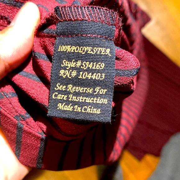 Burgundy straight crop dressy pants - Picture 6 of 7